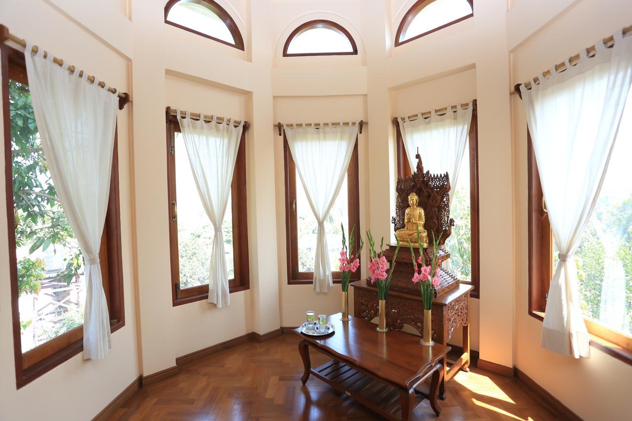 Mango Hill Inn Rangoon Buitenkant foto