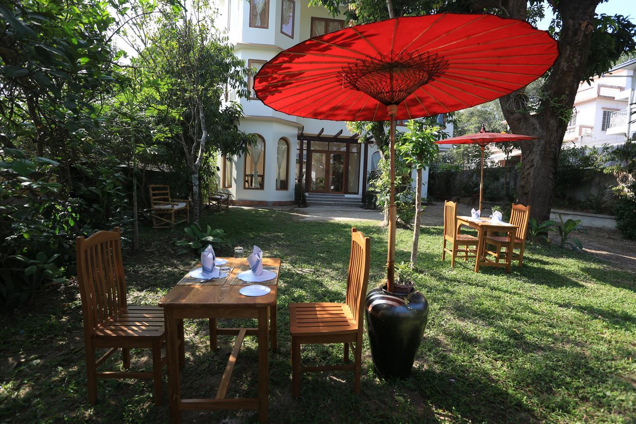 Mango Hill Inn Rangoon Buitenkant foto